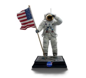 NASA Art Scale Statue 1/10 Apollo 11 Astronaut 23 cm