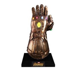 Avengers Infinity War Life-Size Masterpiece Replica 1/1 Infinity Gauntlet 68 cm