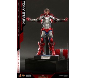 Iron Man 2 Movie Masterpiece Action Figure 1/6 Tony Stark (Mark V Suit Up Version) Deluxe 31 cm
