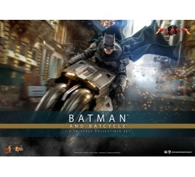 DC Comics The Flash Movie Batman and Batcycle 1/6 Scale Figure Set