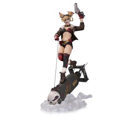 DC Comics Bombshells Deluxe Statue 1/8 Harley Quinn 37 cm