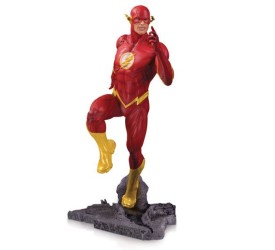 DC Core PVC Statue The Flash 23 cm
