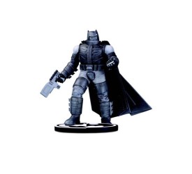 Batman Black and White Statue Batman by Frank Miller 18 cm