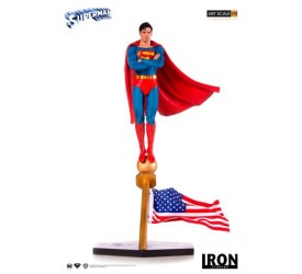 DC Comics Deluxe Art Scale Statue 1/10 Superman: The Movie 1978 35 cm