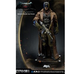 Batman v Superman Dawn of Justice 1/2 Statue Knightmare Batman 109 cm