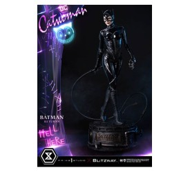 DC Comics: Batman Returns Catwoman 1/3 Scale Statue