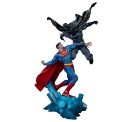 DC Comics Statue Batman vs. Superman 60 cm