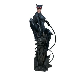 DC Comics Premium Format Figure Catwoman 56 cm