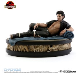 Jurassic Park Ian Malcolm 1:4 Scale Statue