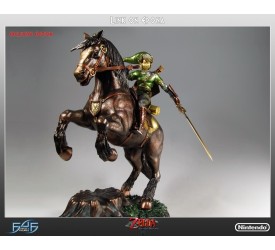 The Legend of Zelda Twilight Princess Link on Epona Statue Exclusive