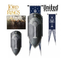 The Lord of the Rings: Shield Of Gondor with Flag Prop Replica